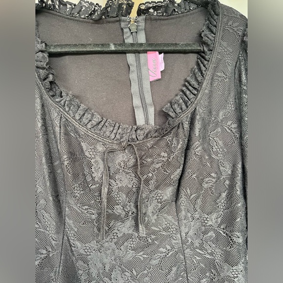 Vixen by Micheline Pitt Decadence Wiggle Dress in Black Lace - Picture 4 of 6